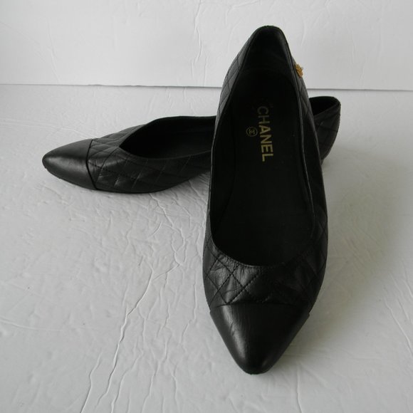 CHANEL Shoes - CHANEL BLACK QUILTED LEATHER POINTY TOE BALLET FLATS SLIP-ON SZ 40.5 MADE ITALY